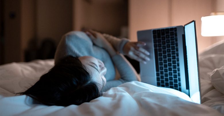 Was ist blaues Licht und wie wirkt es sich auf unsere Gesundheit aus?