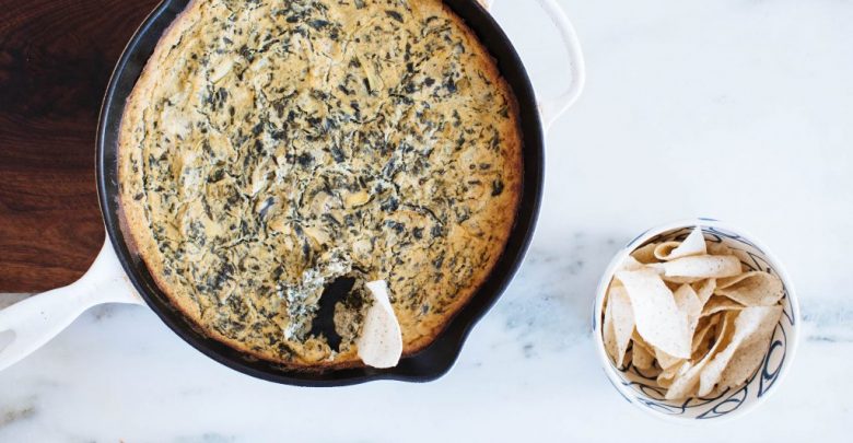 How to practice balance in social eating situations