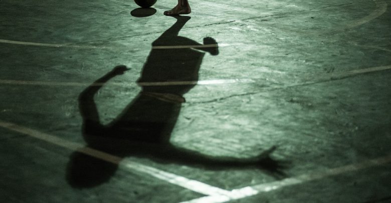 The length of a professional footballer's career is associated with a higher risk of neurodegenerative diseases