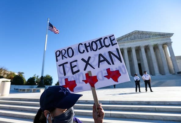 Supreme Court allows lawsuit against Texas' abortion law