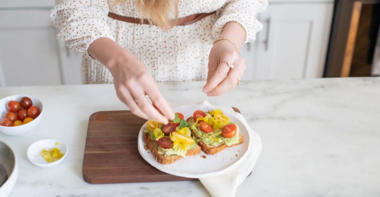 How to Use Meal Prep and Batch Cooking to be Consistent with Healthy Eating