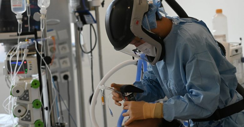 Retinal Vascular Findings Common in Severe COVID-19