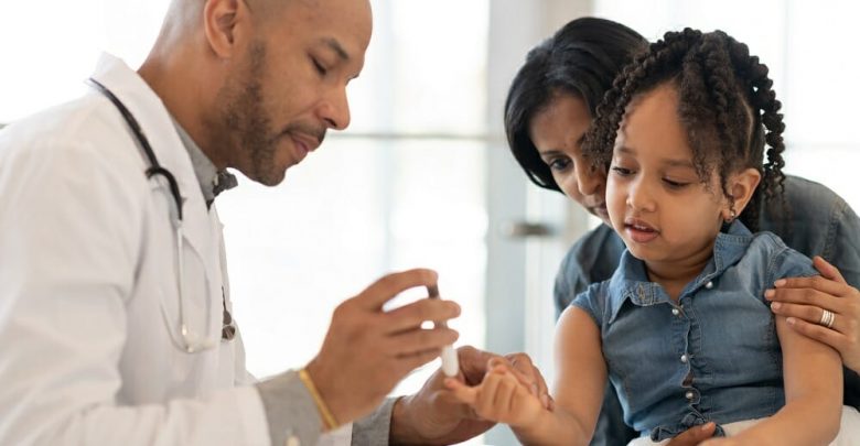 Diabetic-Child-doctor