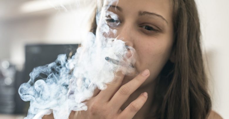Tobacco use in childhood associated with lower cognitive function, reduced brain structure