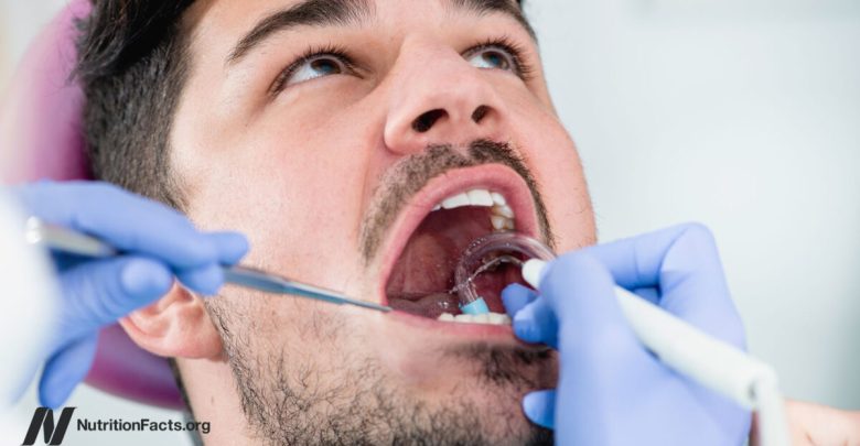 What Is the Best Food for Gingivitis and Periodontal Disease?
