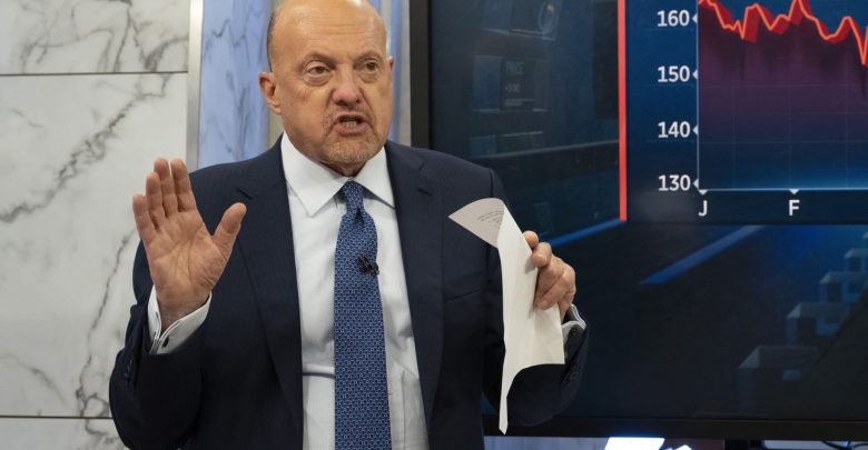 Jim Cramer's Investing Club meeting Thursday: Fed caution, Humana news
