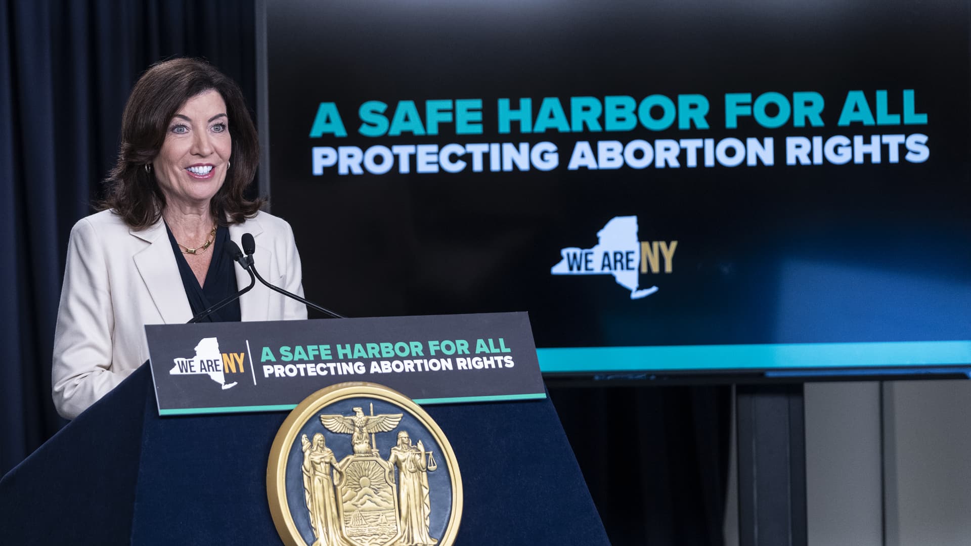 NY Gov.  Hochul signs bill to protect abortion pill providers