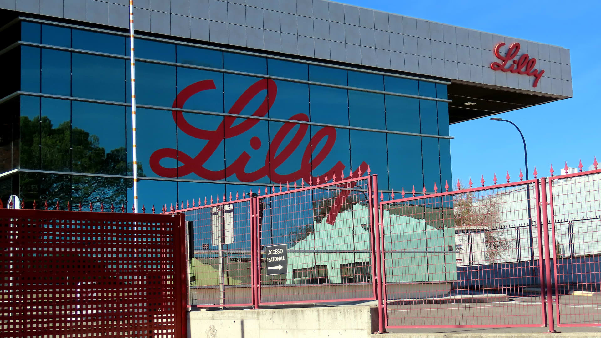 Alzheimer's drug donanemab shows positive results, Eli Lilly asks for approval