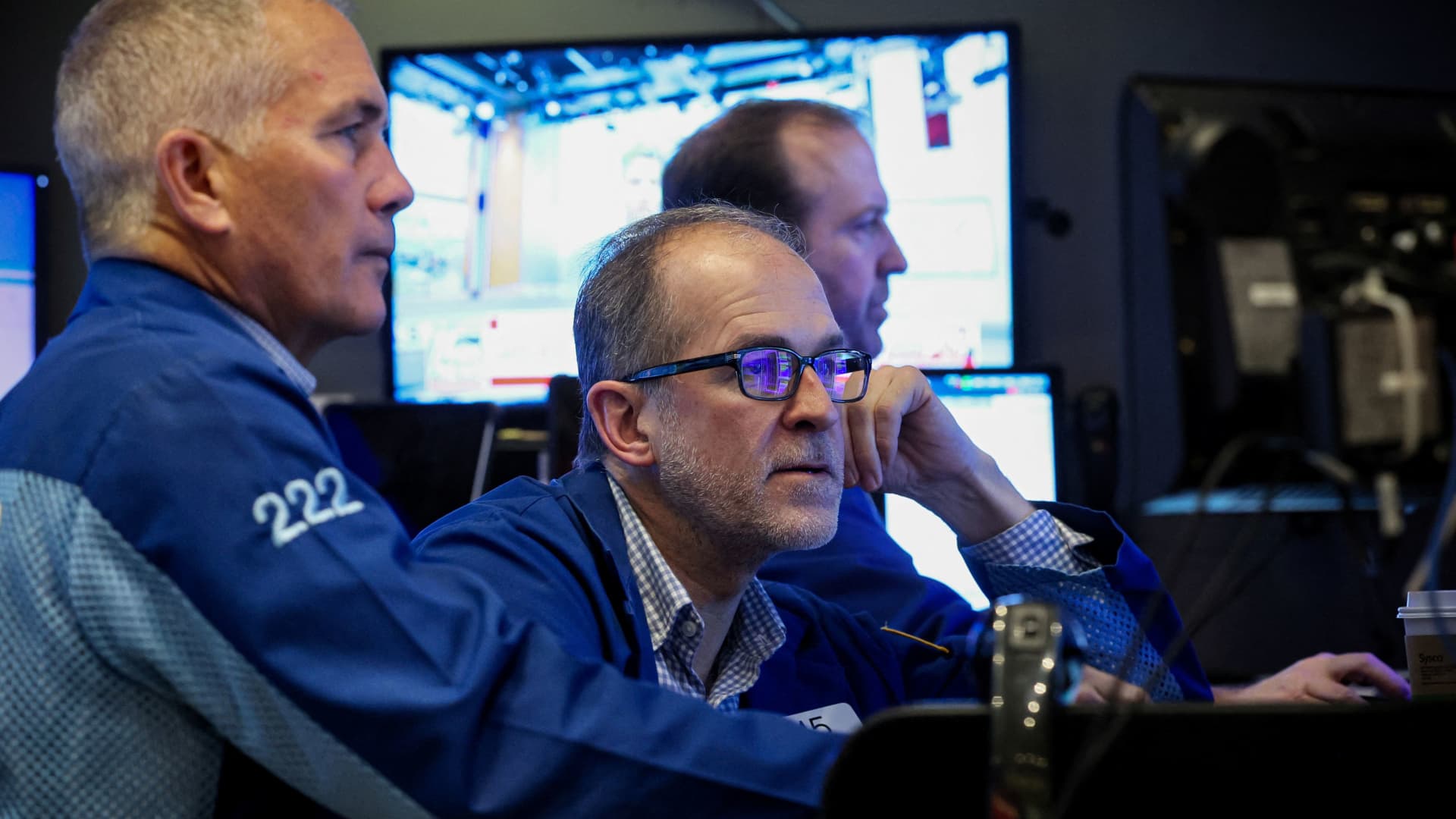 It's not too late to buy Abbott stock after Friday selloff